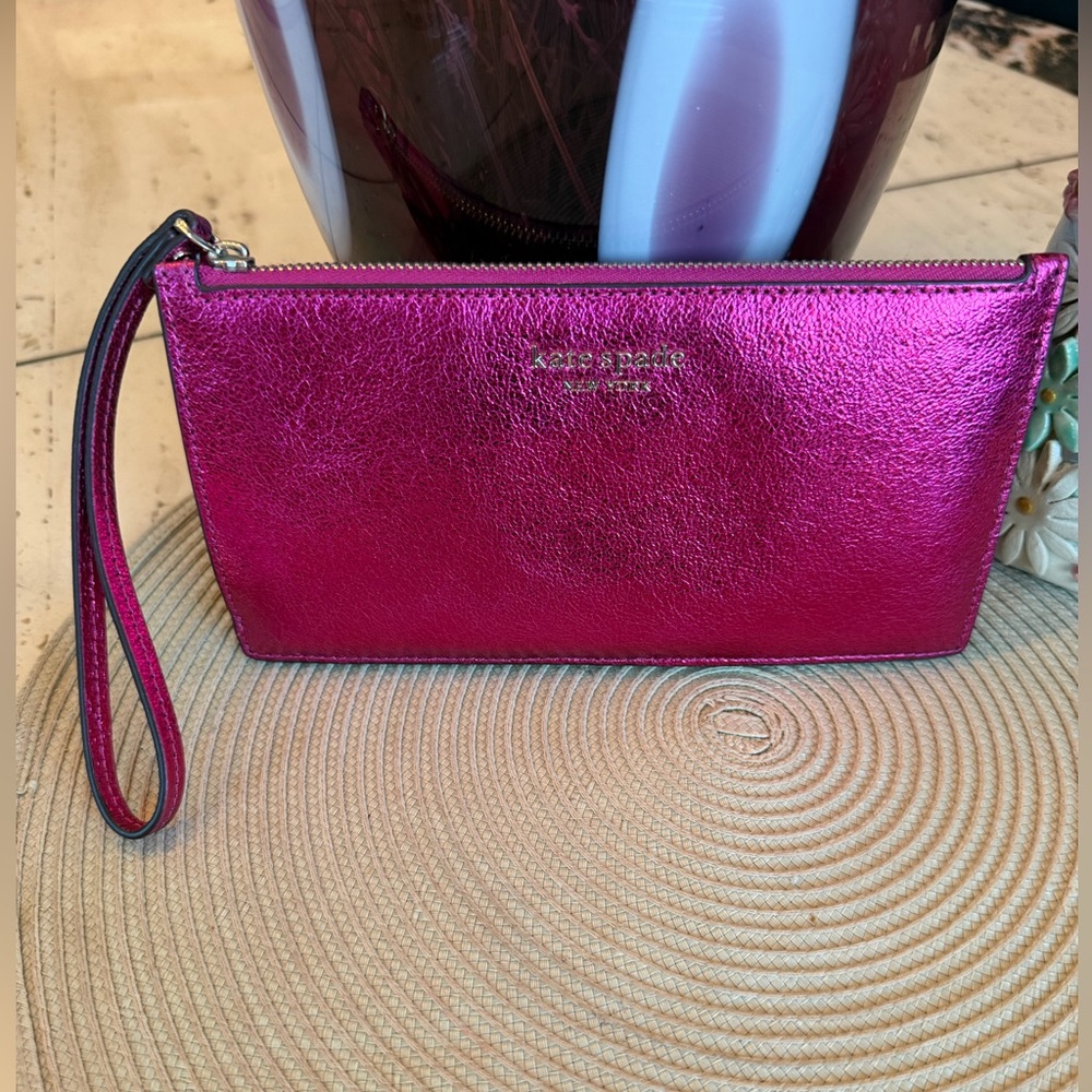 NWT Kate spade Metallic Hot Pink Small Wristlet with exterior card Id Slot - Picture 15 of 15